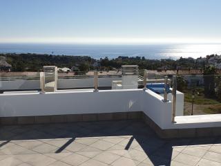 CAPISTRANO GARDEN: Villa con piscina privada para comprar en NERJA VILLAS CAPISTRANO.