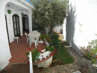 VILLA CATH: TWO BEDROOM VILLA. for rent in NERJA VILLAS CAPISTRANO.