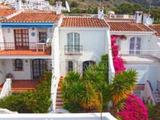 NV.  ALG.: Villa à vente à .