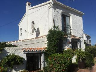 NV. 62: Villa for sale in NERJA VILLAS CAPISTRANO.